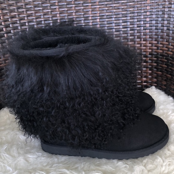 Ugg Women's Twinface Mongolian Sheepskin Cuff Boots - Picture 4 of 16